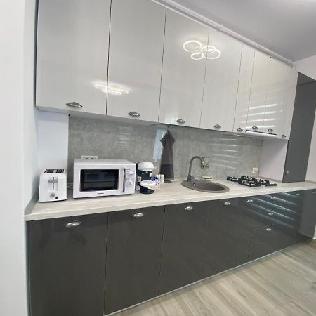 Alemar Royal 1 Apartment นาโวดาริ ภายนอก รูปภาพ