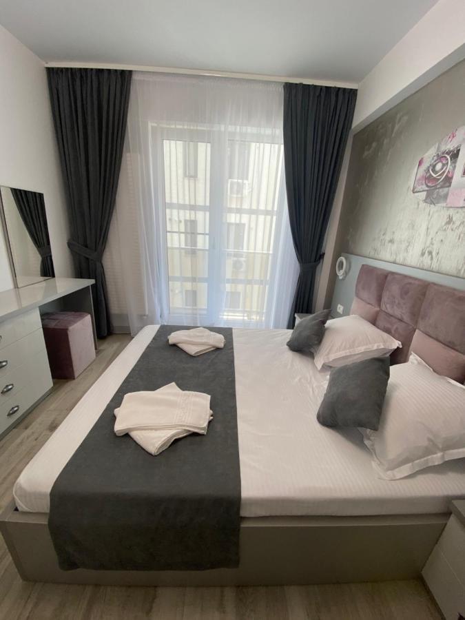 Alemar Royal 1 Apartment นาโวดาริ ภายนอก รูปภาพ