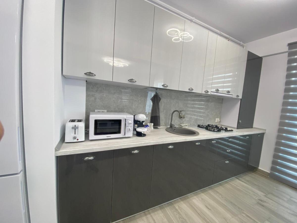 Alemar Royal 1 Apartment นาโวดาริ ภายนอก รูปภาพ